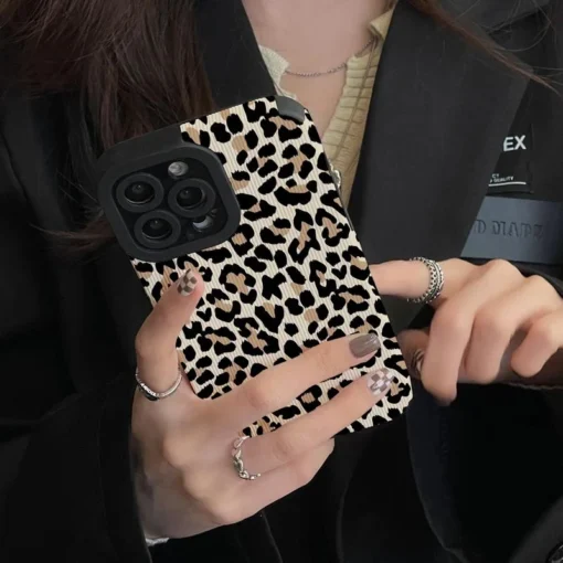 leopard pattern phone case for iphone 15 14 13 12 11 pro max 14 15 plus x xr xs max 12 13 mini 7 8 plus shockproof soft cover
